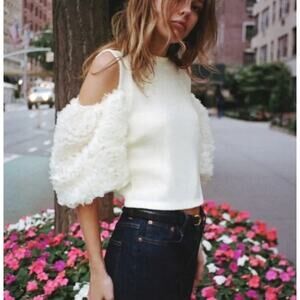 Zara Crop Top Size Small Cream Crew Neck Ribbed Cold Shoulder Boho Fluffy Sleeve